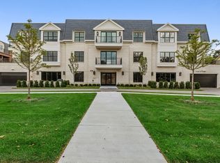 1645 McGovern Ave UNIT 202, Highland Park, IL 60035