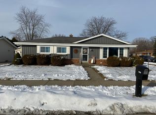 8704 42nd Ave, Kenosha, WI 53142
