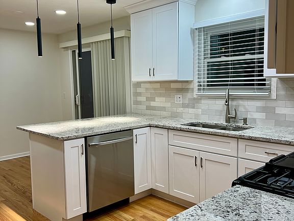 2nd image of 4360 N Neva Ave Unit 1