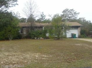 6078 Lexington Dr, Hope Mills, NC 28348