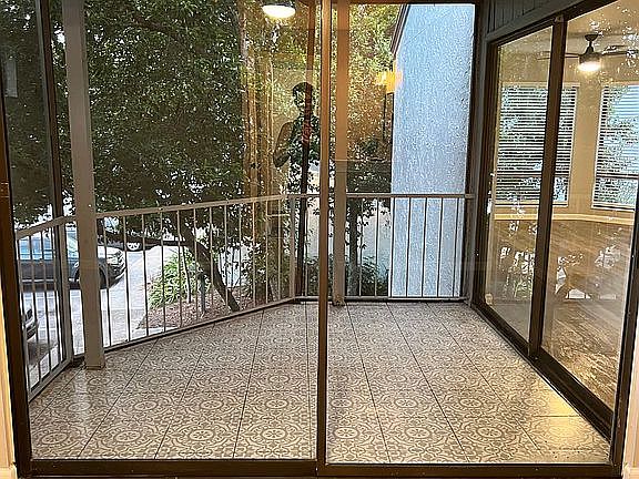 3rd image of 4343 Aqua Vista Dr