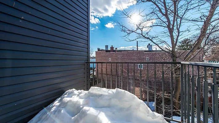 Rented by Nooklyn NYC LLC | media 30