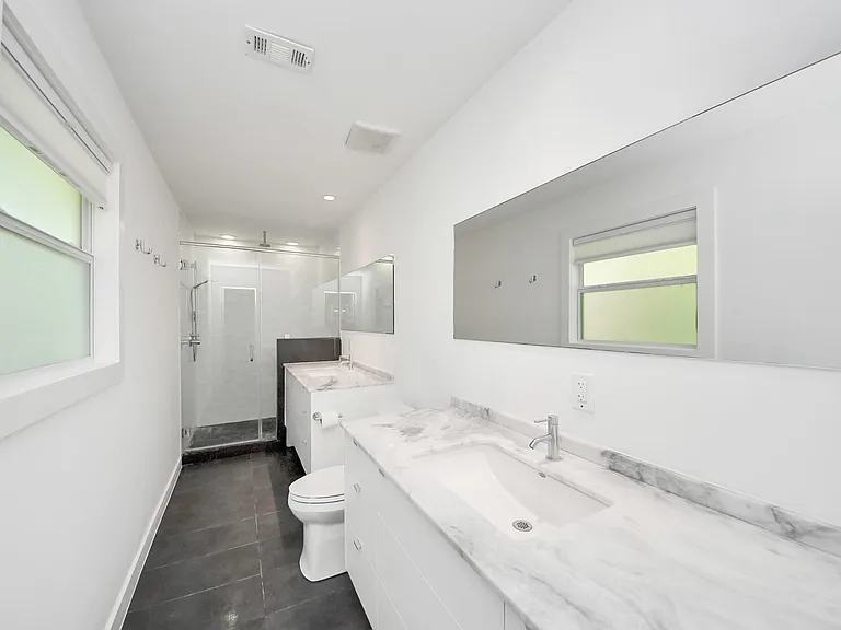 7610 Highmeadow Dr — Photo 33