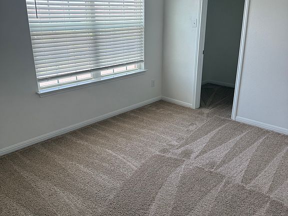 3rd image of 18220 Speculator Ln