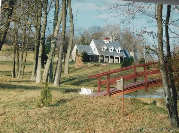 2620 W Cody Road, Salem, IN 47167