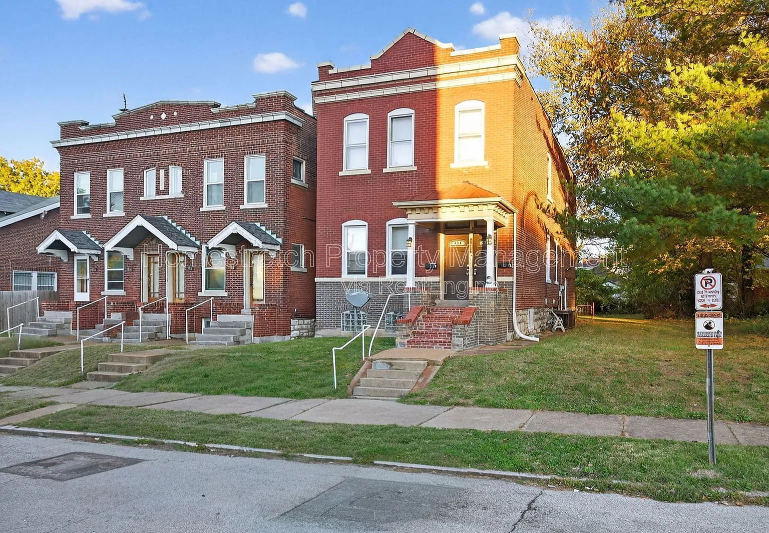 2 bed, 1.0 bath, 2160 sqft, $899 — Photo 2