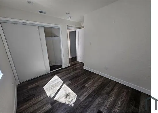 1515 Center St #5 — Photo 8