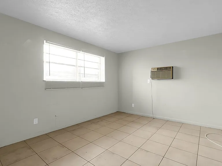 3685 Cleveland Ave #A-5 — Photo 3