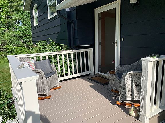 Front deck