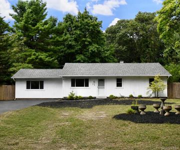 76 Wards Lane, Bellport, NY, 11713
