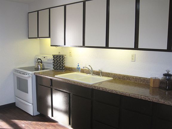 3rd image of 5629 Hollis Ave