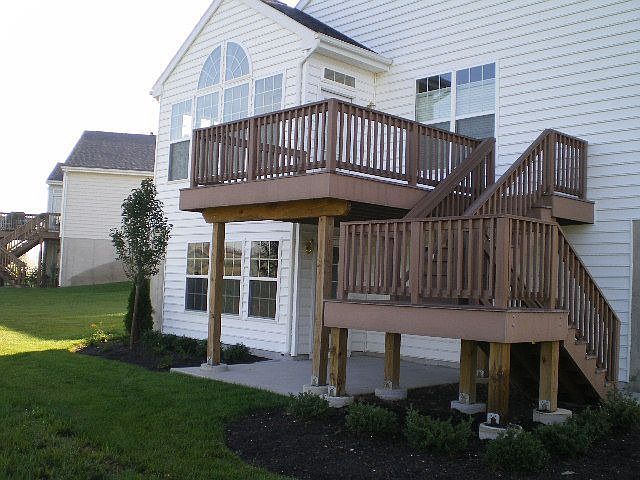 2nd image of 1582 Emerson Dr