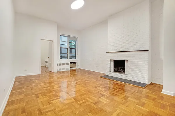 Rented by Corcoran | media 18