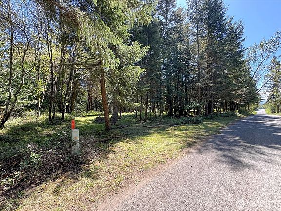 5th image of 392 Holgerson Road Lot 3