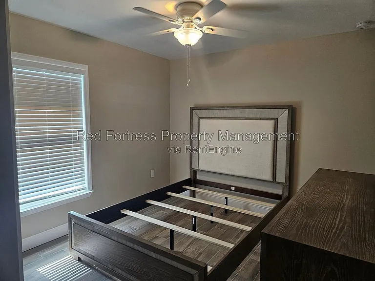 344 Louise Ave — Photo 8