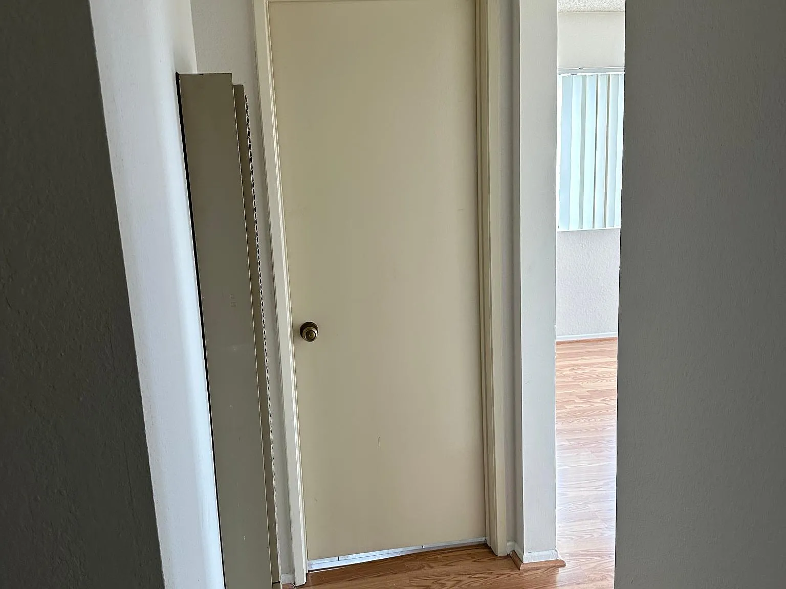 1 bed, 550 sqft, $2,100 — Photo 3