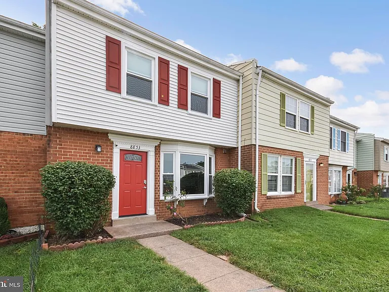8853 Teakwood Ct — Photo 2