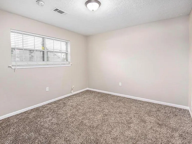 12510 Old River Dr — Photo 14