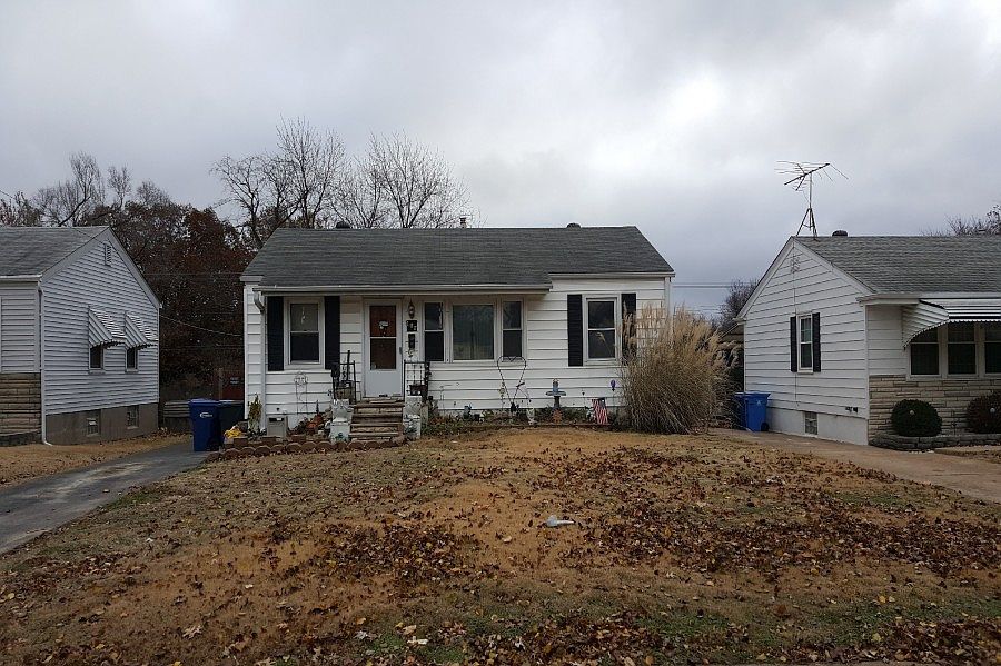 1st image of 190 Du Bourg Ln