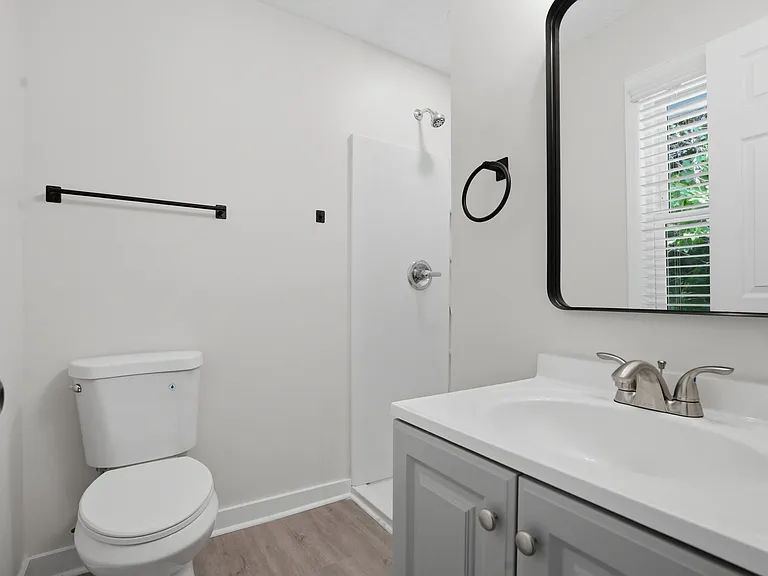 2139 W Cedar Ln SW — Photo 16