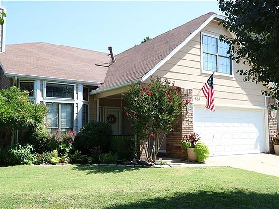 Feature Photo, great curb appeal, nicely landscaped