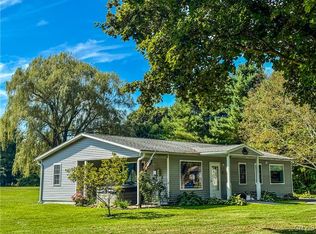 8882 Hills Rd, Manlius, NY 13104