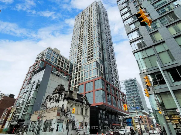 108 Peter St #4712, Toronto, ON M5V 0W2