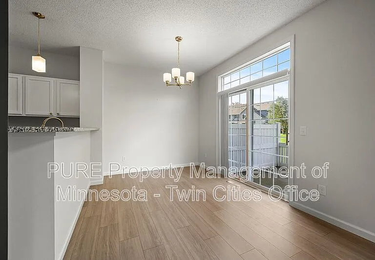 1877 111th Ave NE — Photo 6