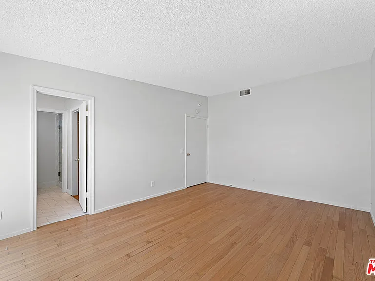 3636 Oceanhill Way — Photo 17