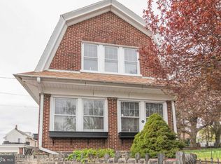 65 Rochelle Ave, Philadelphia, PA 19128