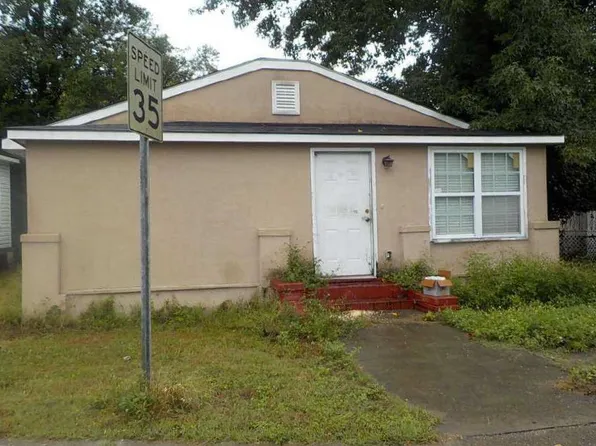 2723 Altama Ave, Brunswick, GA 31520