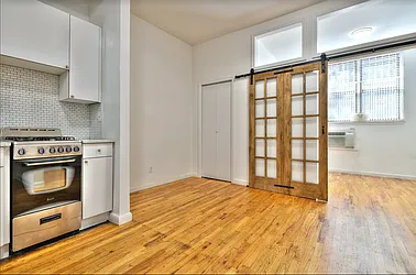 Rented by Nolita Group