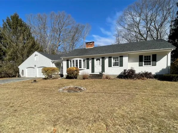 18 Birch Ln, Scituate, RI 02857