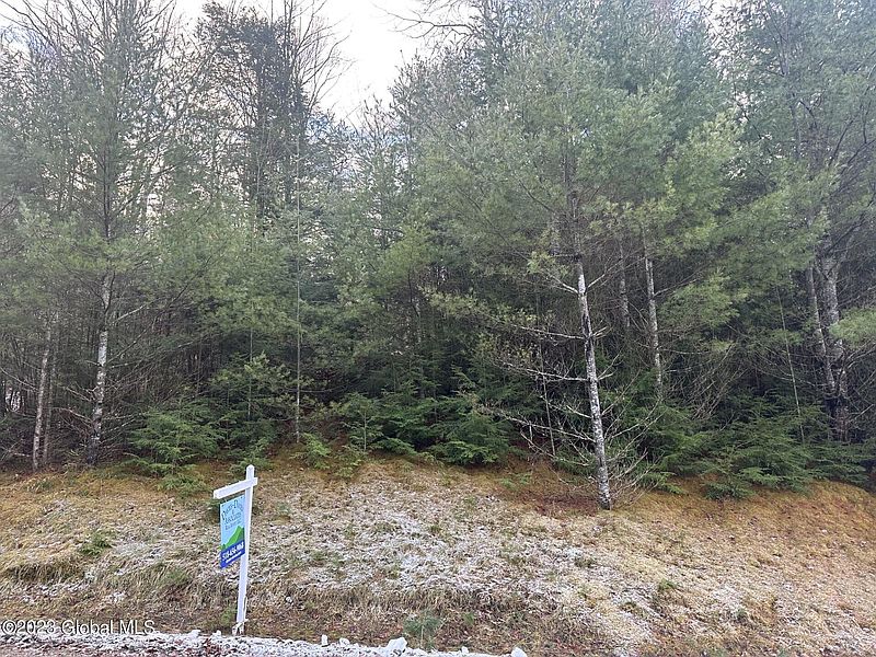 3rd image of 177 Diamond Point Road