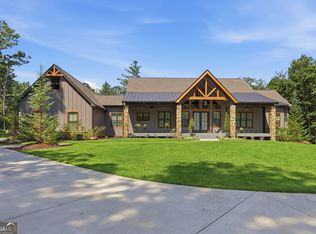 175 Lands End Trl, Cleveland, GA 30528