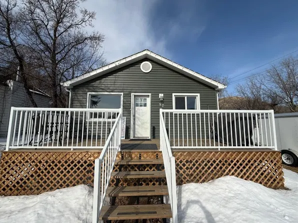 97 E Villa St, Drumheller, AB T0J 0Y1