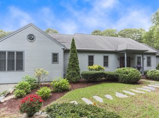 305 Lovells Ln, Marstons Mills, MA 02648