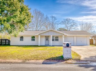 854 Lakewood Pl, Biloxi, MS 39532