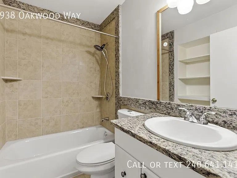 8938 Oakwood Way — Photo 14