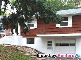 817 W River Rd, Champlin, MN 55316