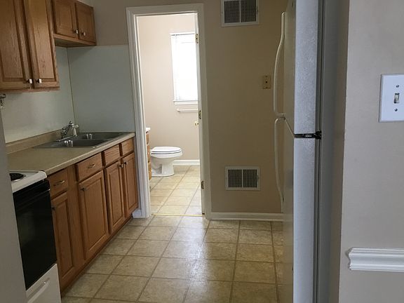 5th image of 2064 Regency Rd #4