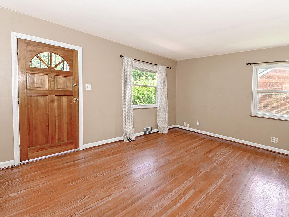 1st image of 3927 Grand Ave