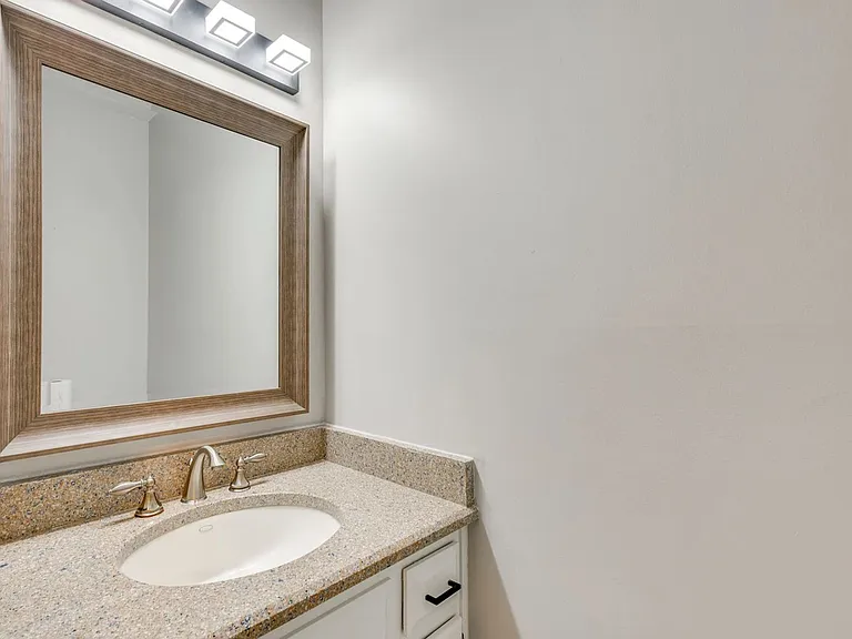2093 Breconridge Dr SW — Photo 24