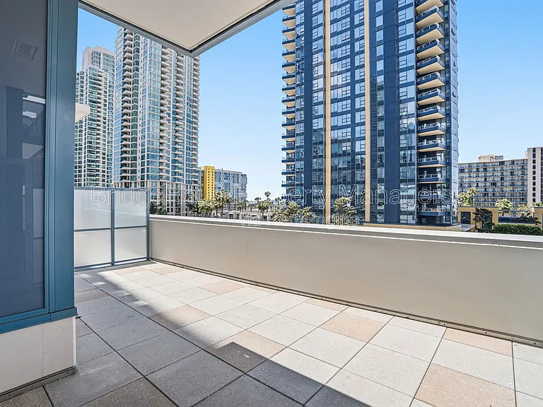 1388 Kettner Blvd #411 — Photo 22