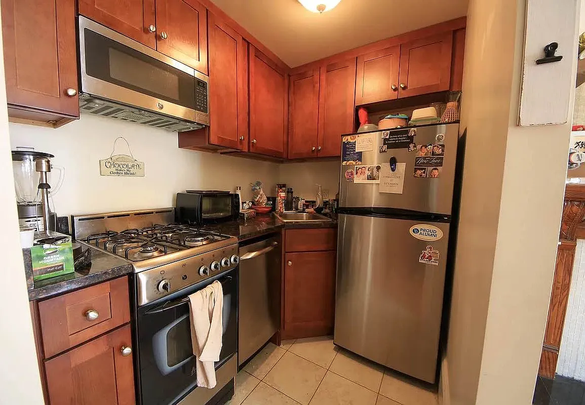 49 West 74th Street — Photo 3