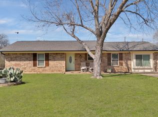 260 Gordon Dr, Azle, TX 76020