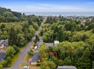 186 S Neptune St, Rockaway Beach, OR 97136