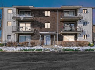 6335 175th St APT 2S, Tinley Park, IL 60477