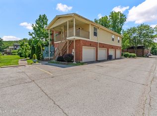 3008 Treeview Ct, Louisville, KY 40214