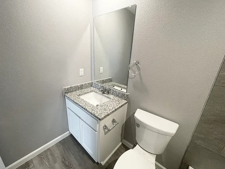 120 Ridgmar Dr #110 — Photo 17